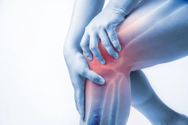 Причини за болка во коленото